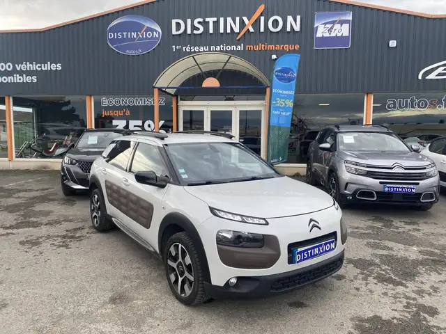 Citroen C4 Cactus view 3