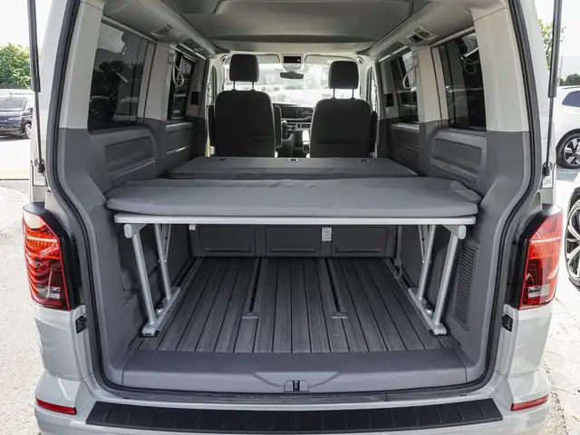 Volkswagen California view 16