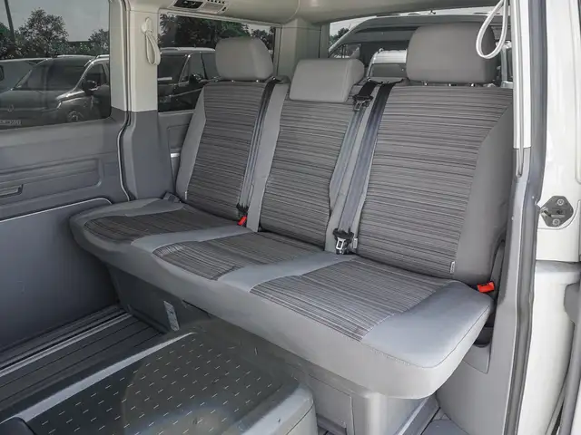 Volkswagen California view 14