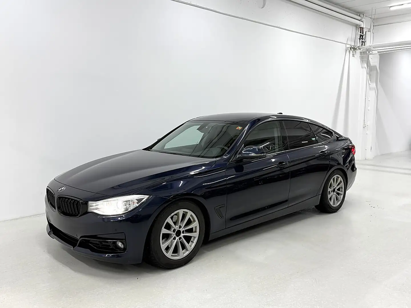 BMW 320 d xDrive Gran Turismo Aut. AHK NAVI HÄNDLERFAHR... Blau - 1