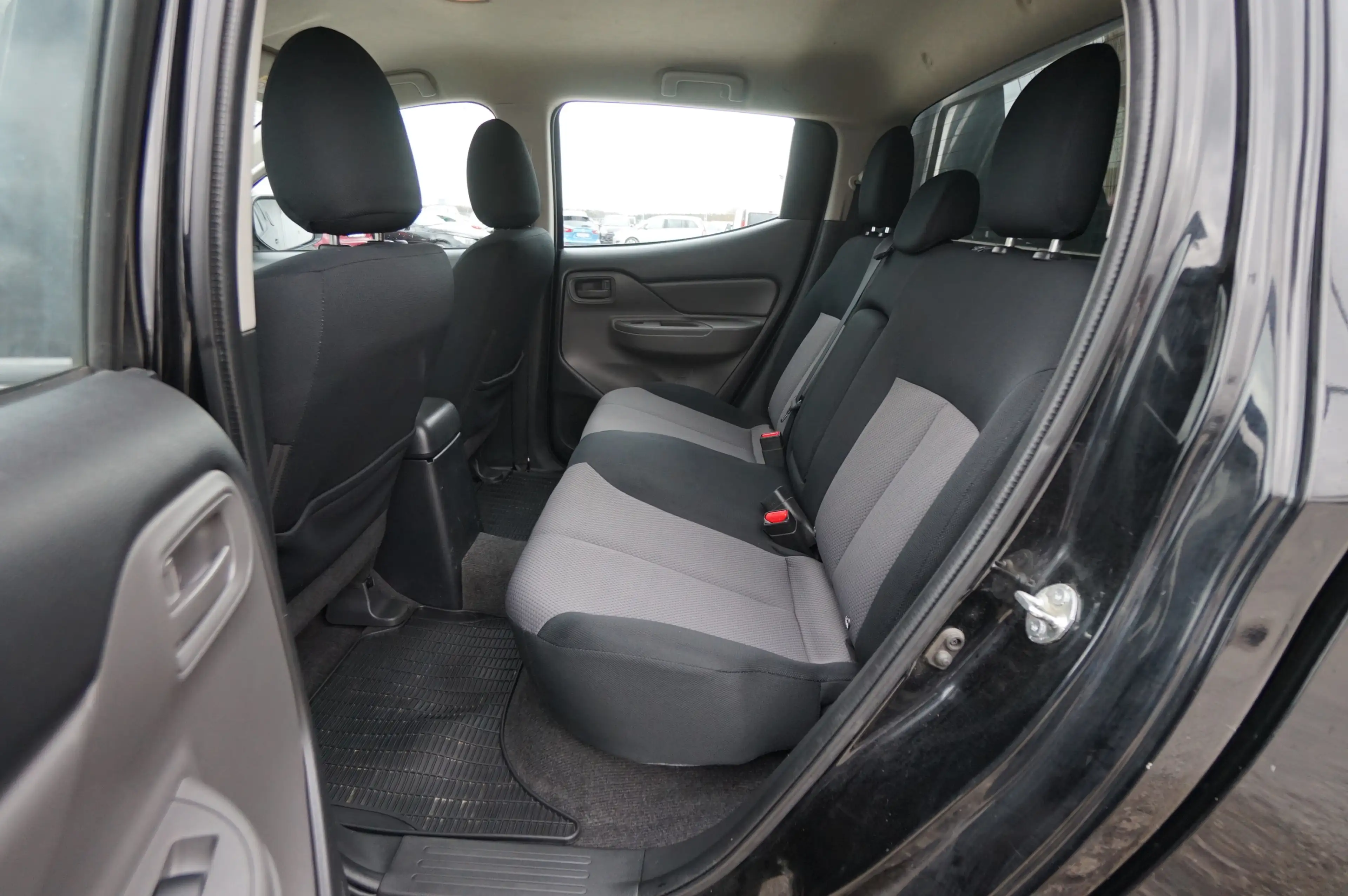 Mitsubishi L200 2.4 DI-D Doppelkabine 4WD |Hardtop| |3,5t| — photo 13