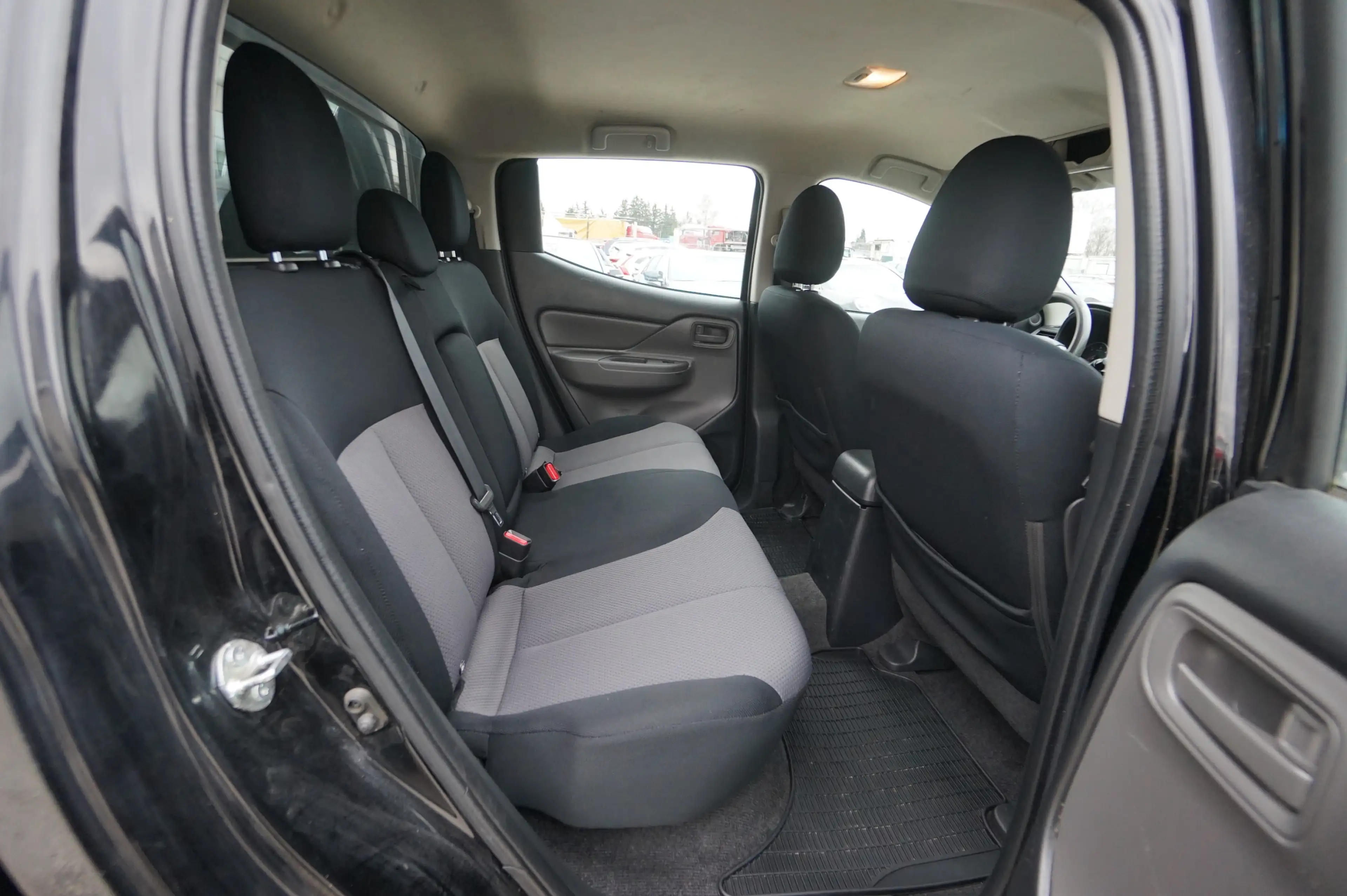 Mitsubishi L200 2.4 DI-D Doppelkabine 4WD |Hardtop| |3,5t| — photo 12