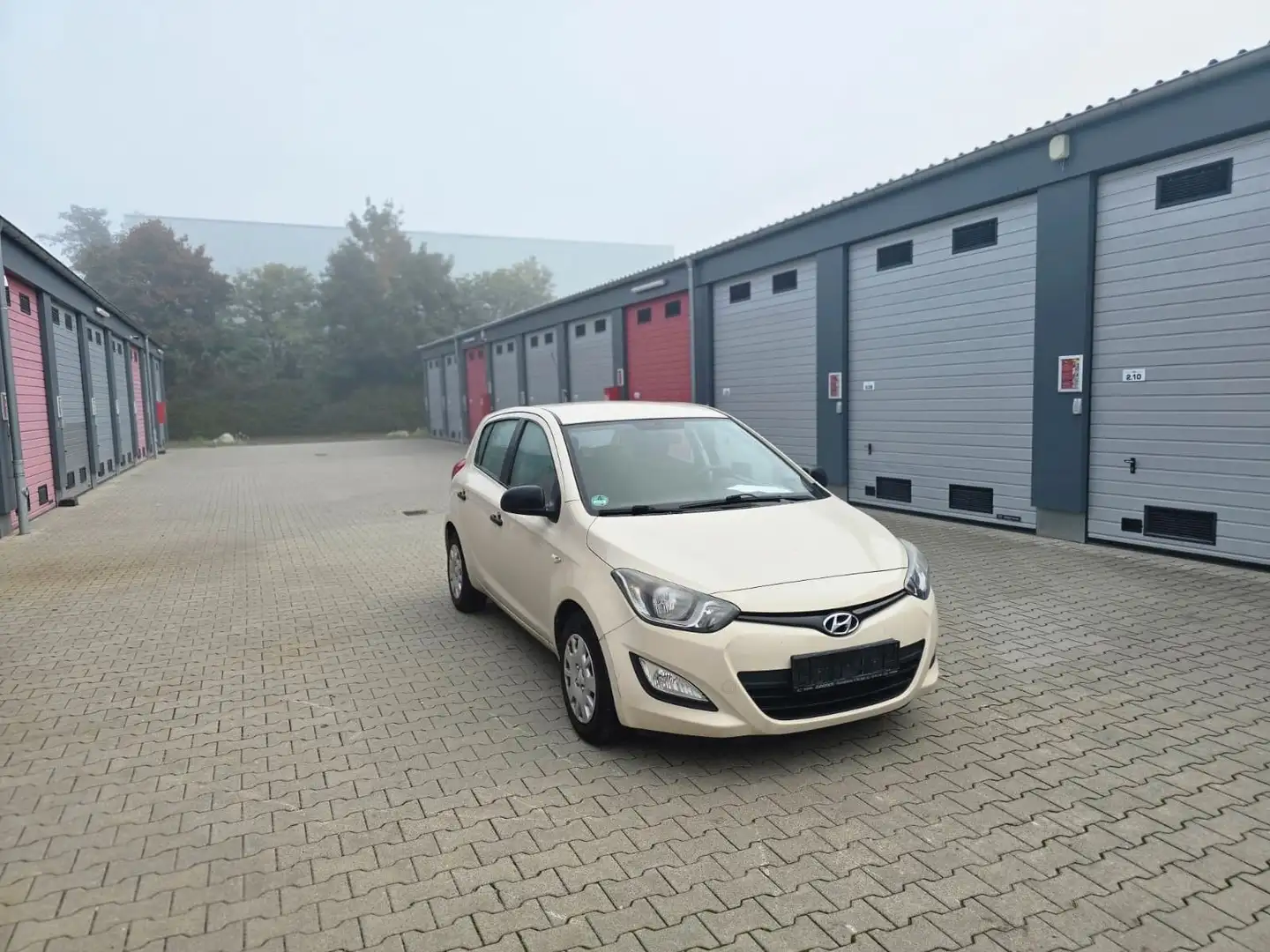 Hyundai i20 Classic/1 HAND/NEUE STEUERKRTTE Beige - 2