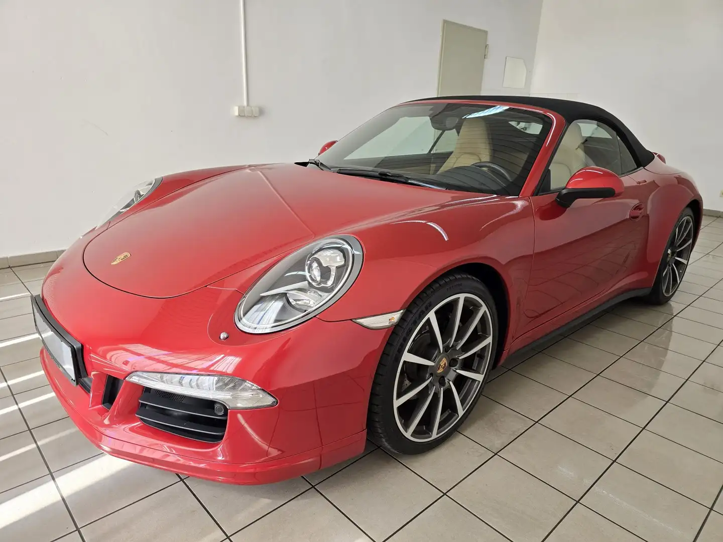 Porsche 991 Carrera 4 Cabriolet Sport Design SportAGA 20 Rood - 1