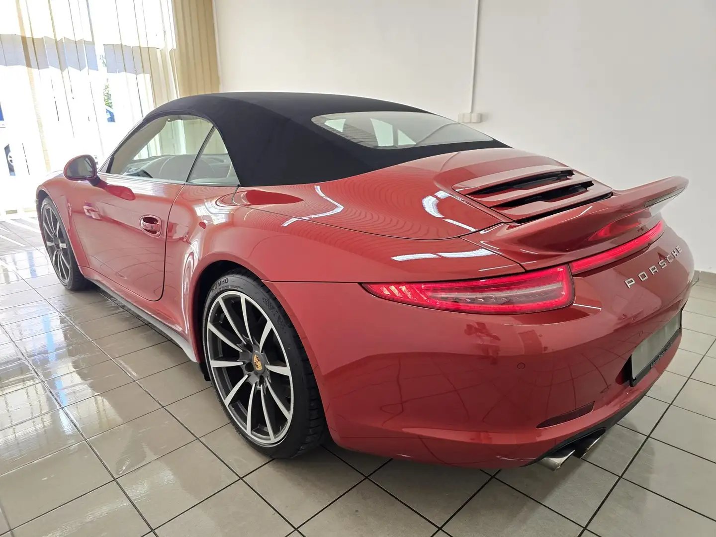 Porsche 991 Carrera 4 Cabriolet Sport Design SportAGA 20 Rood - 2