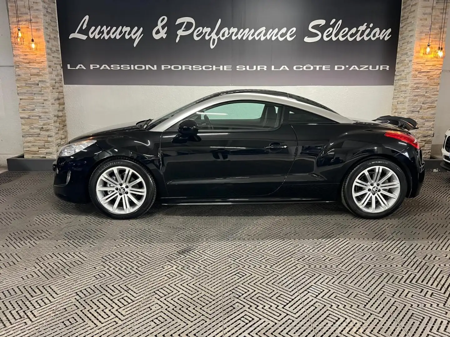 Peugeot RCZ 1.6 turbo 156ch Automatique - 98000km - Excellent  Noir - 2