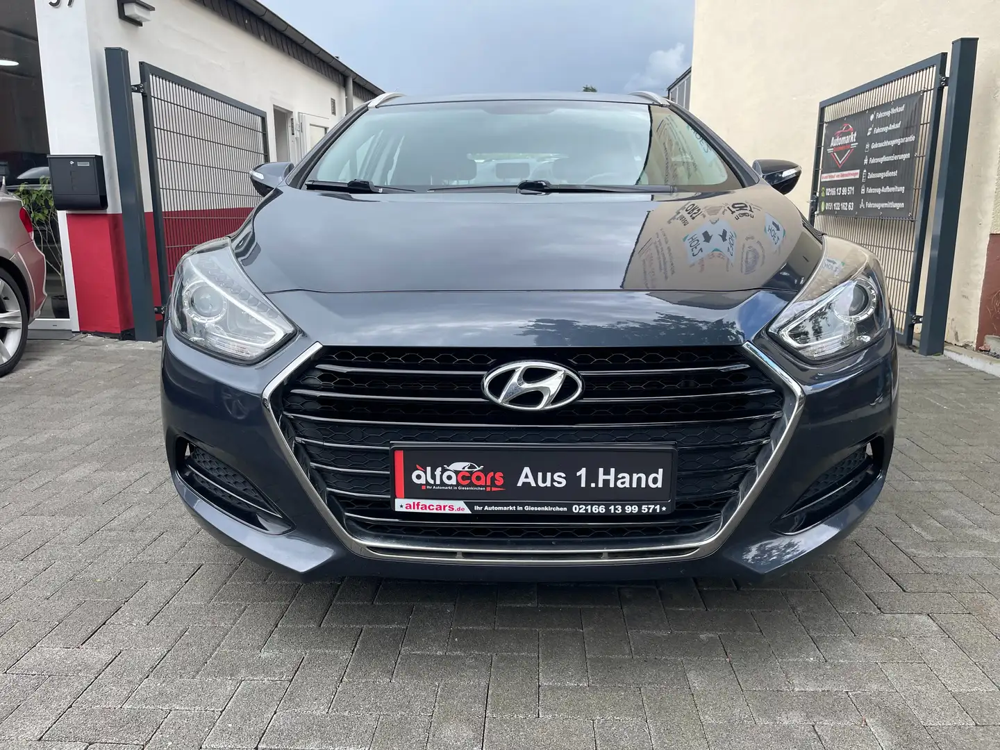 Hyundai i40 2.Hand | Klima | PDC | HU NEU | 1 Jahr Garantie Blue - 2
