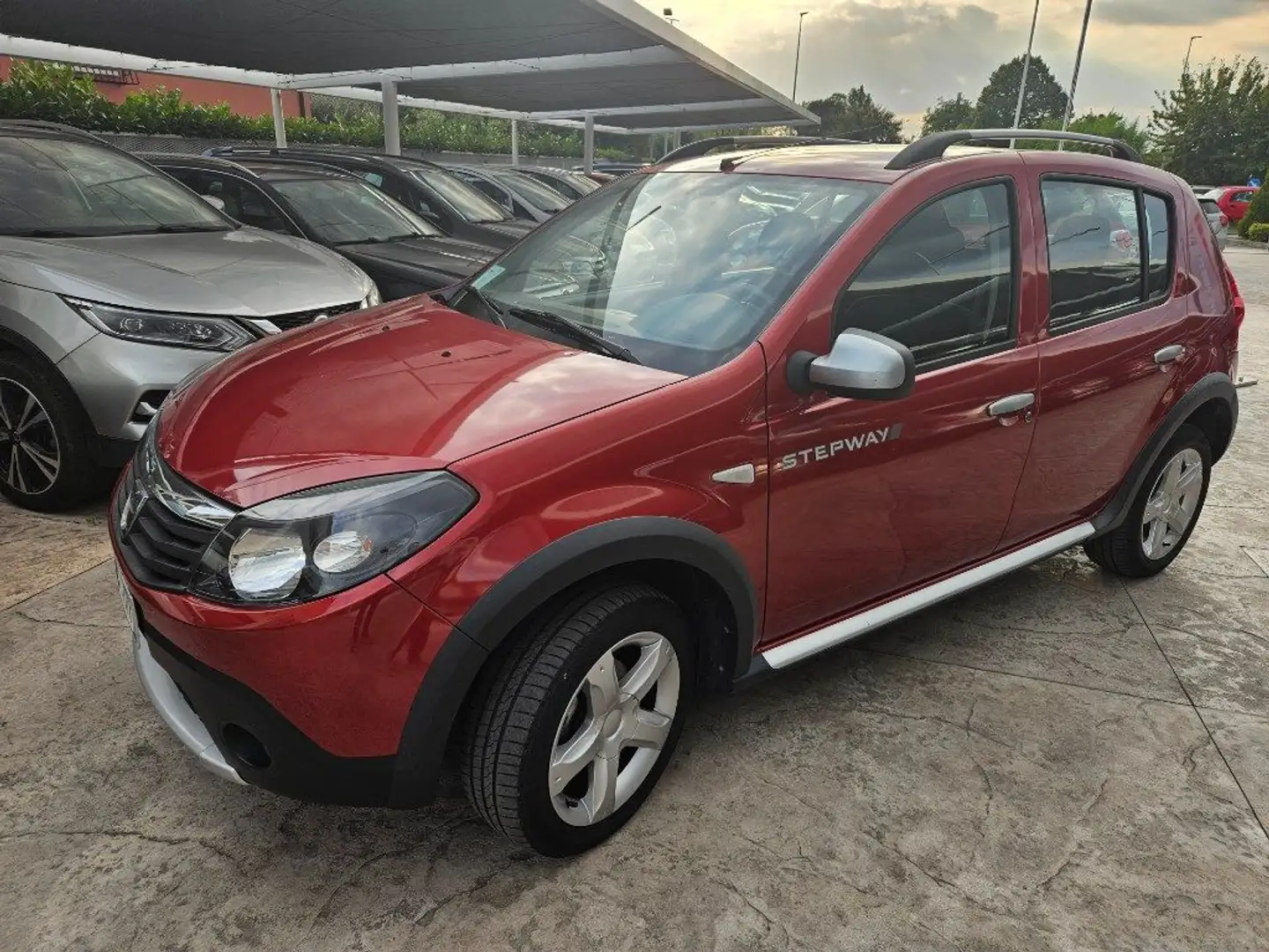 Dacia Sandero Stepway 1.5 dCi 90CV Rot - 1