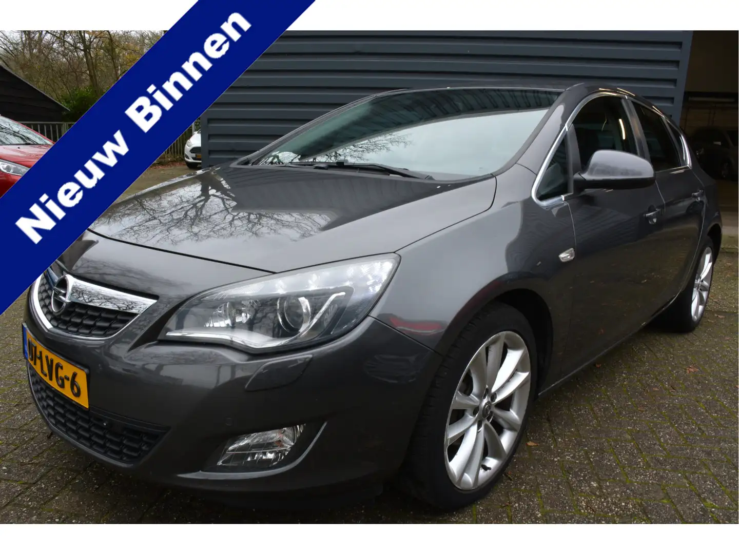 Opel Astra 1.4 Turbo Cosmo Trekhaak stoelverwarming Clima Nav Grijs - 1