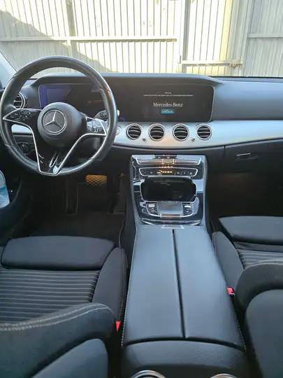 Mercedes-Benz Clase E E 300 de 4M Estate 2022, foto 4
