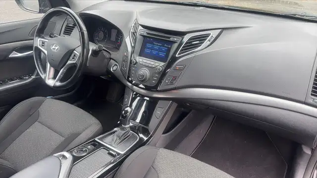 Hyundai I40 view 10