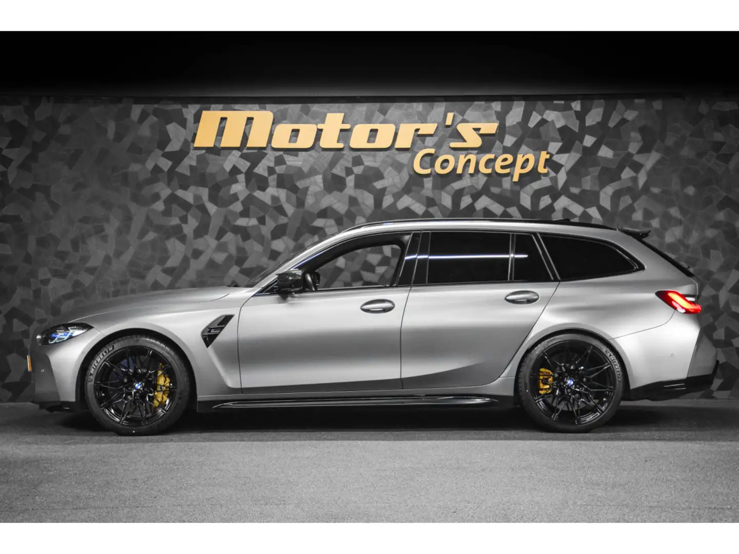 BMW M3 G81 Compétition Touring X-Drive Gris - 2