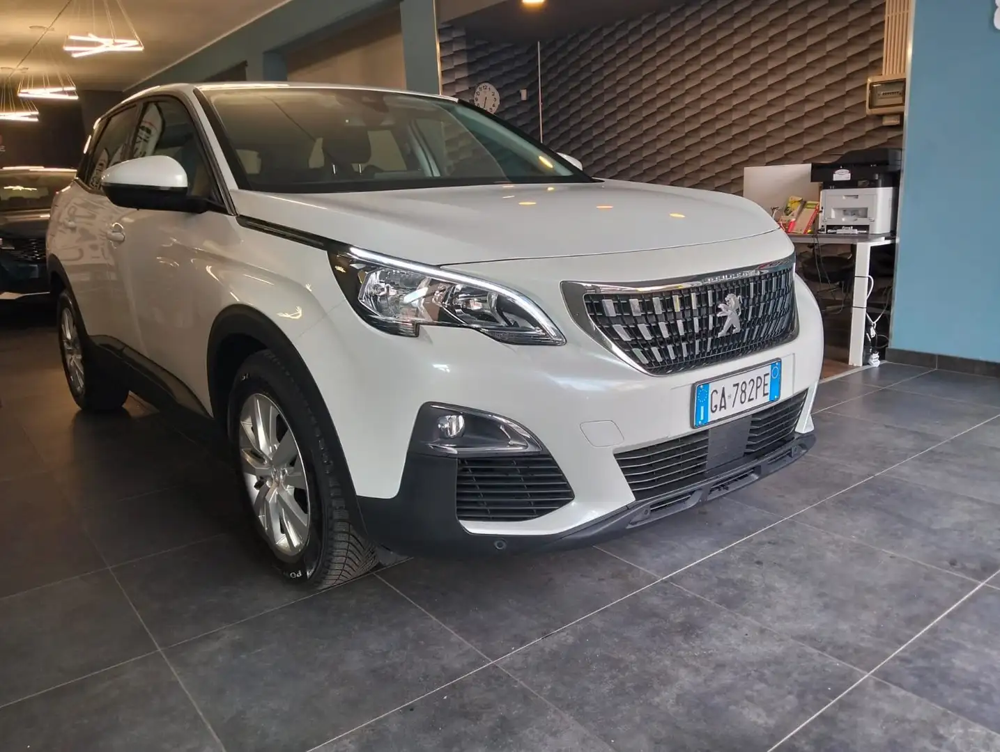 Peugeot 3008 1.5 bluehdi Business s Bianco - 1