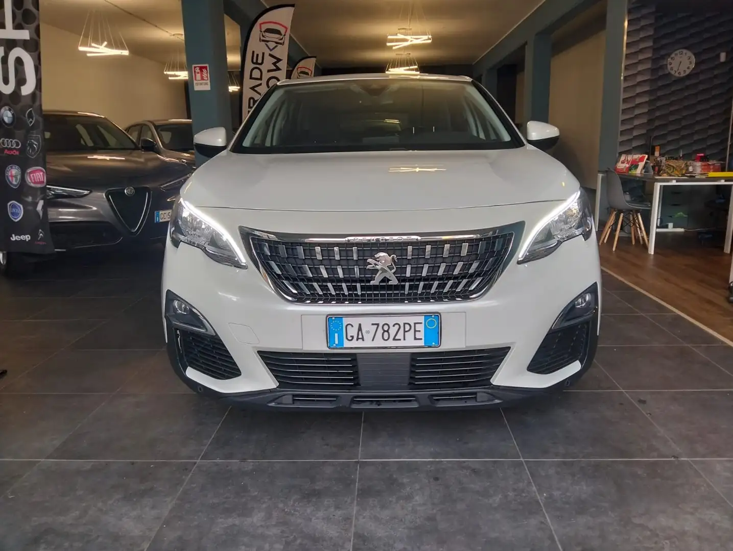 Peugeot 3008 1.5 bluehdi Business s Bianco - 2
