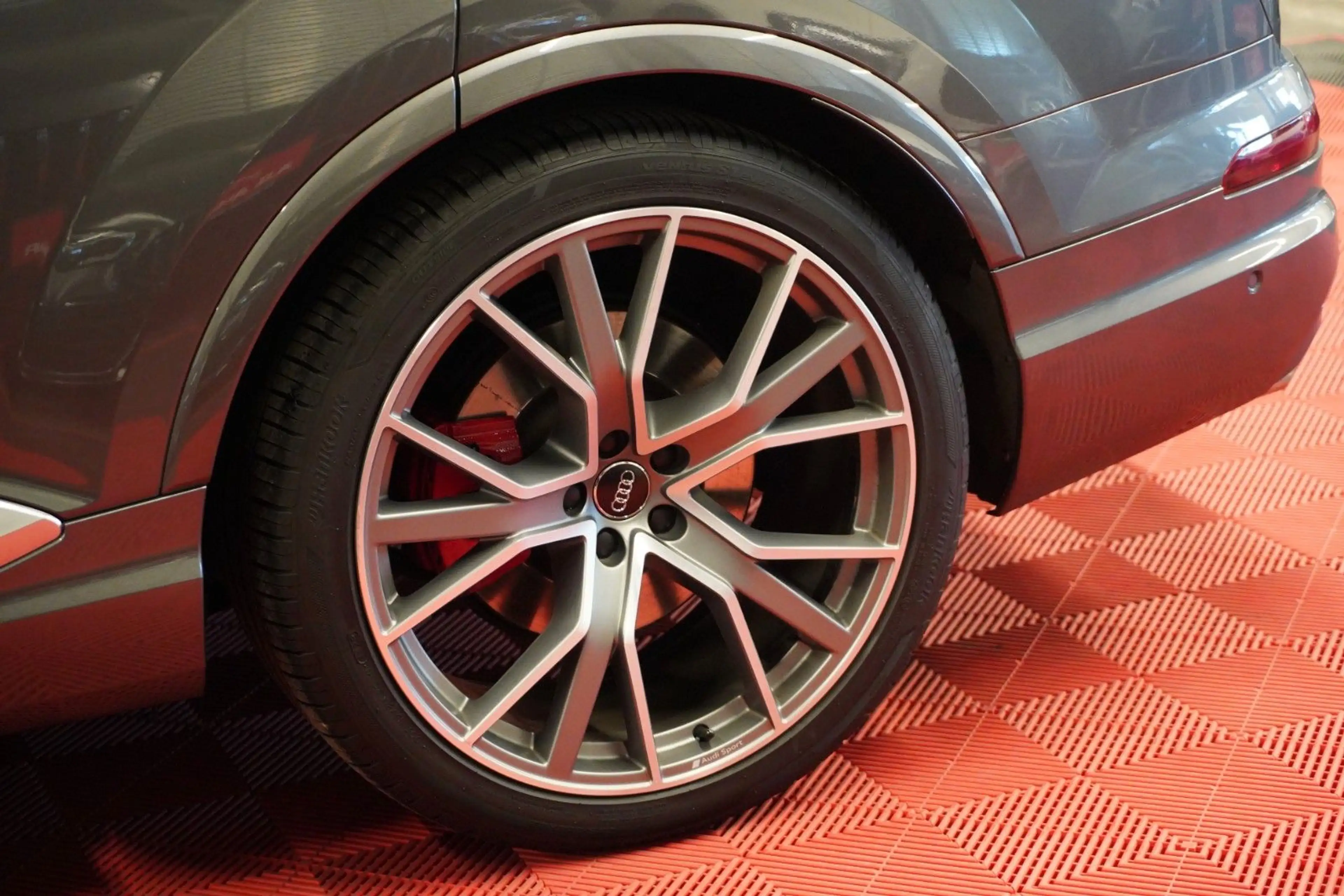 Audi SQ7 4.0 TDI Quattro 2.Hand*Unfallfrei* — photo 11