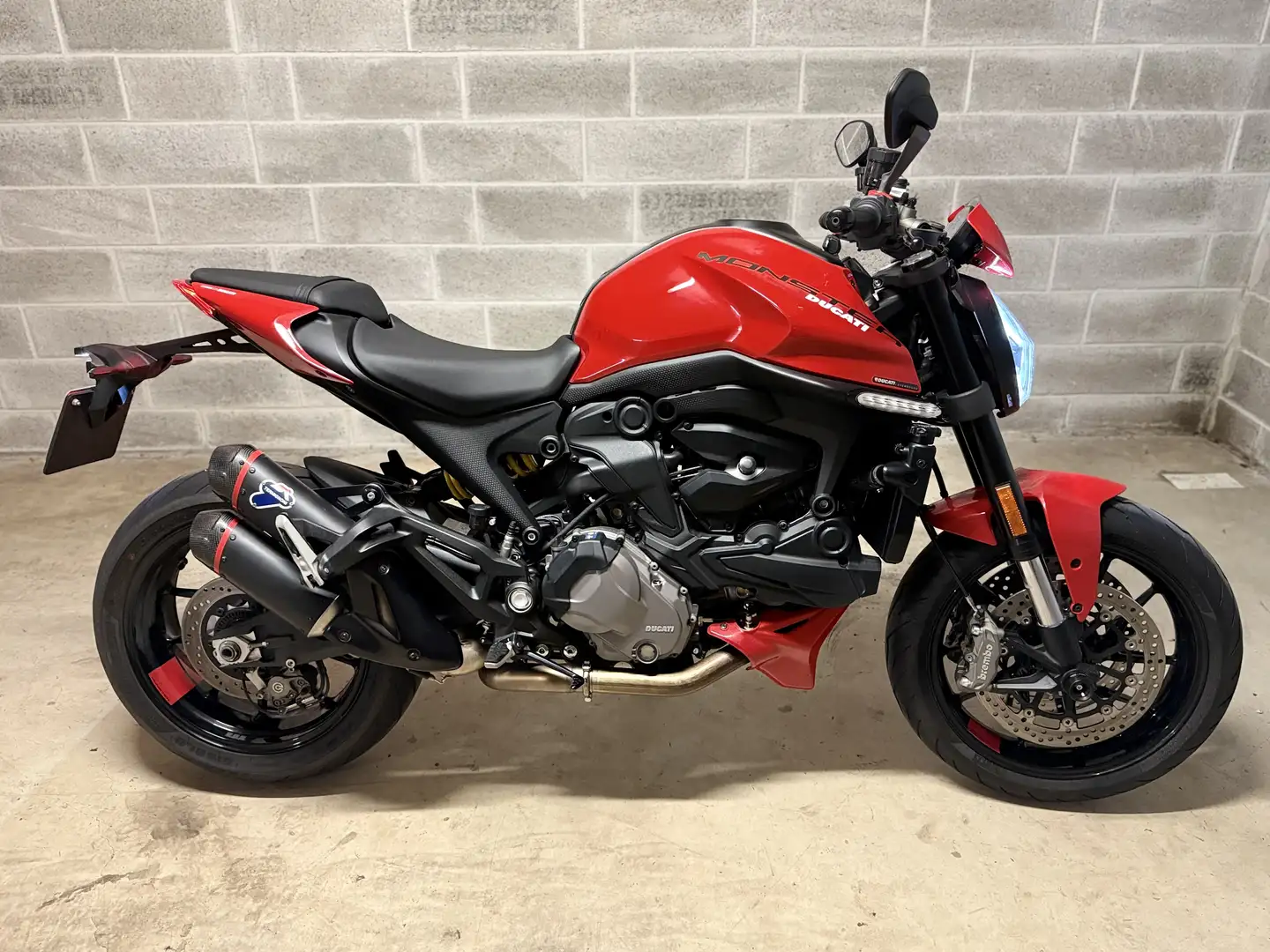 Ducati Monster 937 + Termignoni Rouge - 1