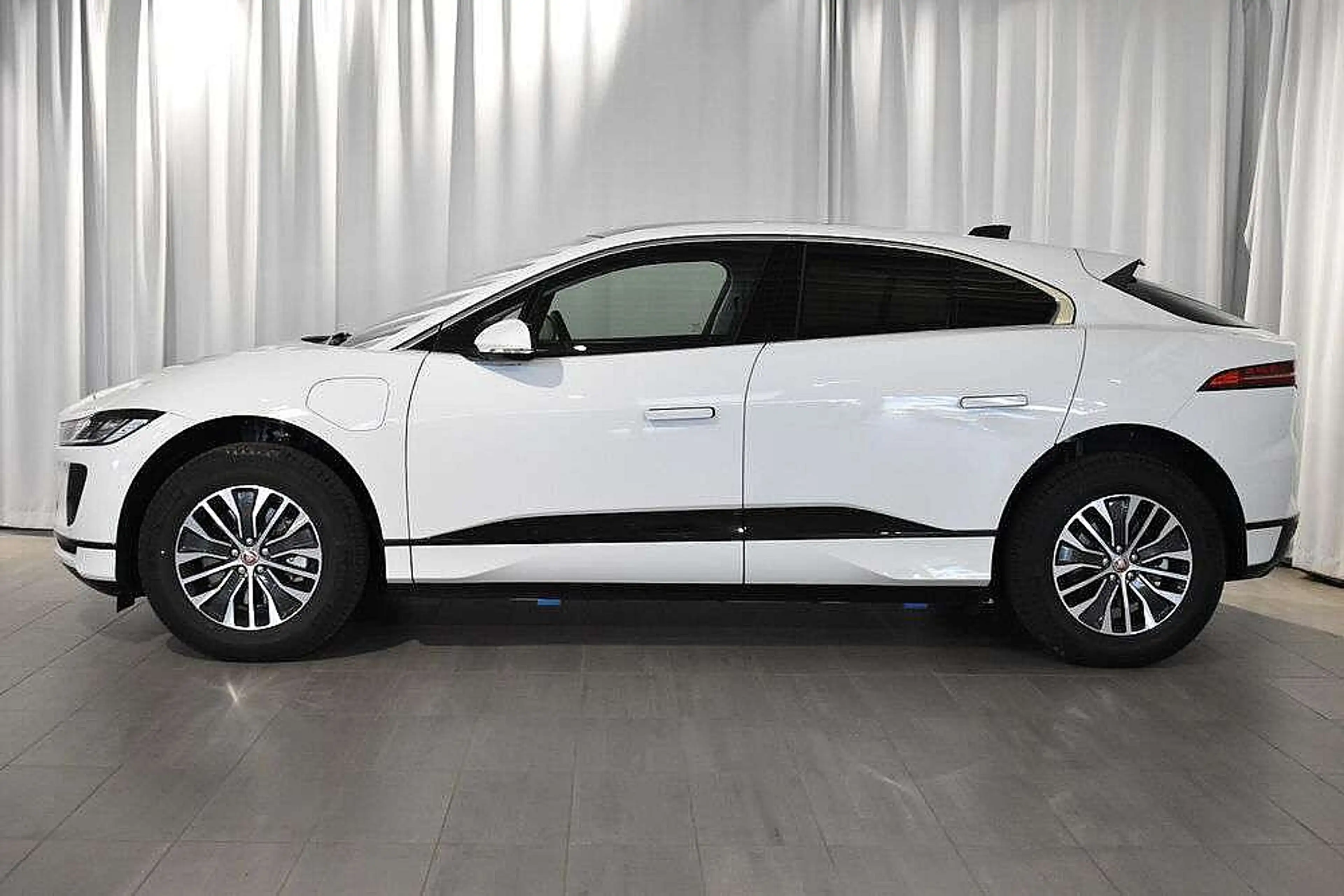 Jaguar I-Pace Austria Edition EV320 90kWh AWD — photo 6