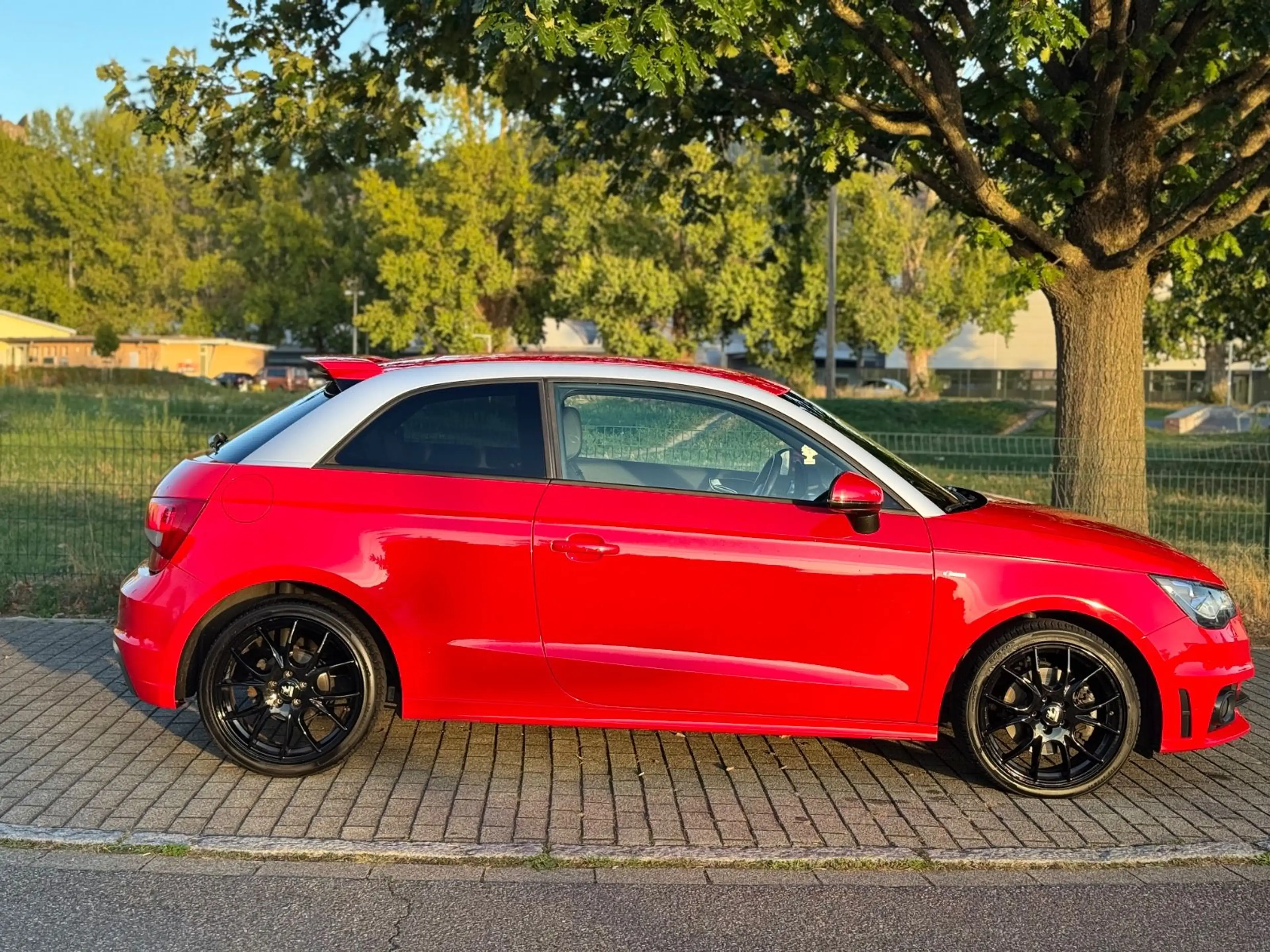Audi A1 S line Sportpaket/ Automatik / — photo 8