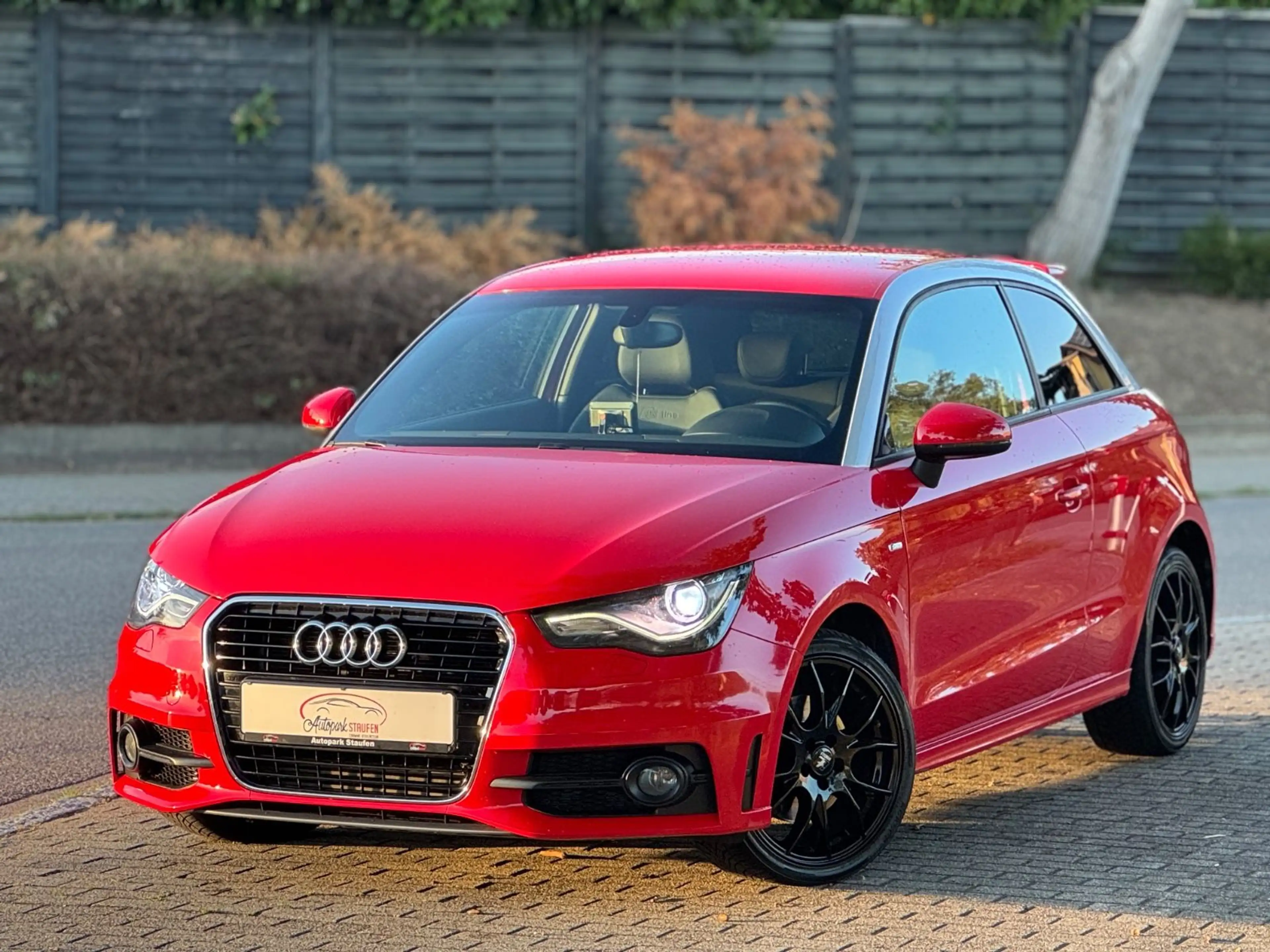 Audi A1 S line Sportpaket/ Automatik / — photo 2