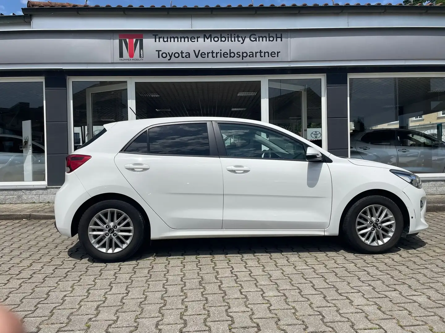 Kia Rio Dream Team Edition Weiß - 2
