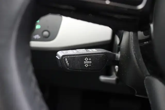 Audi A4 view 7