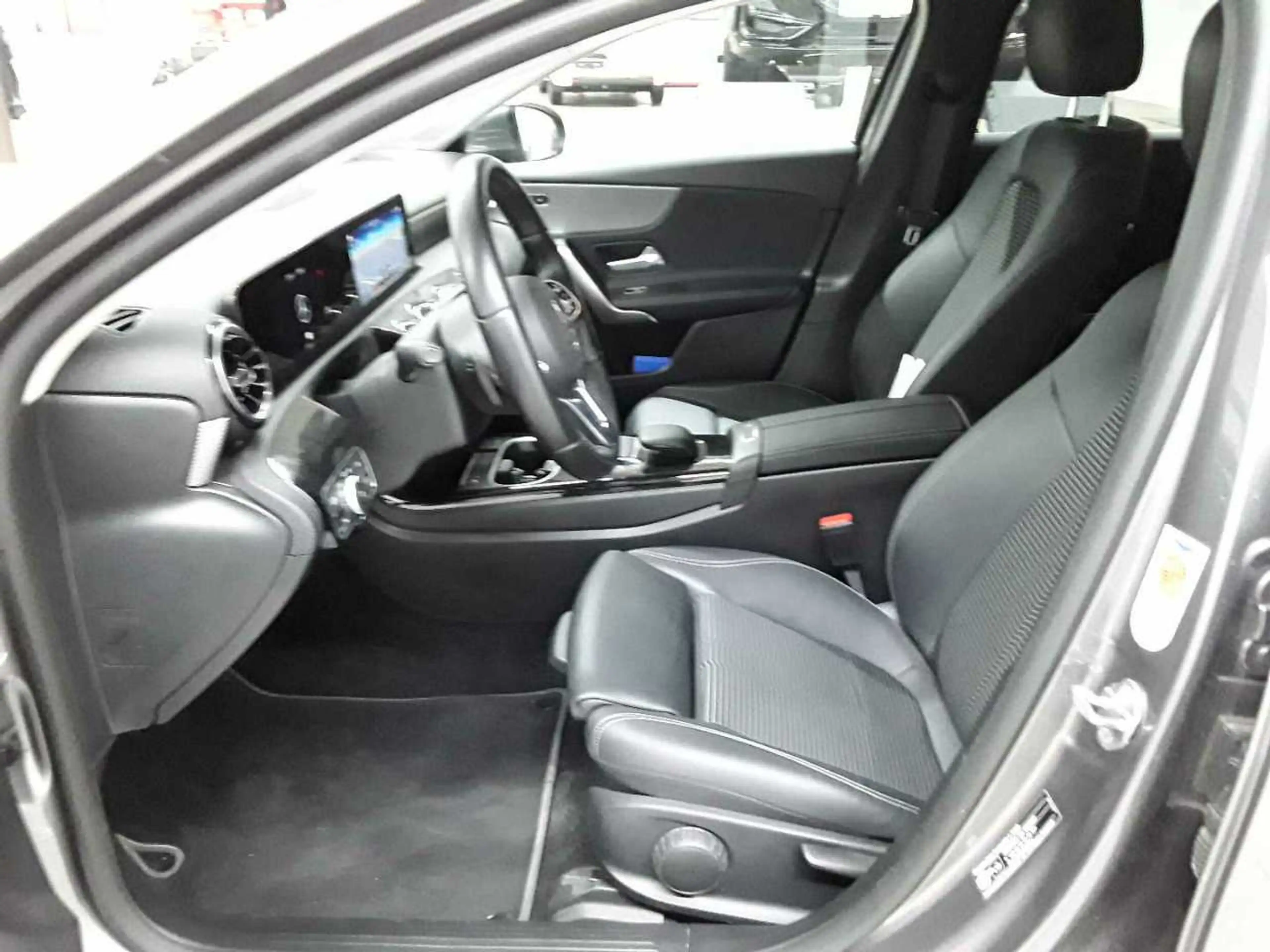 Mercedes-Benz A 250 A 250 e 8G-DCT Advanced Progressive SHZ — photo 7