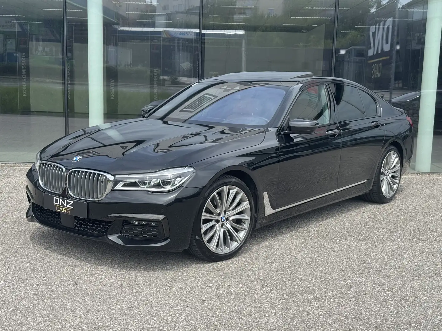 BMW 730 d M-PAKET/ACC/AHK/SZK/360-KAMERA/SOFT Schwarz - 1