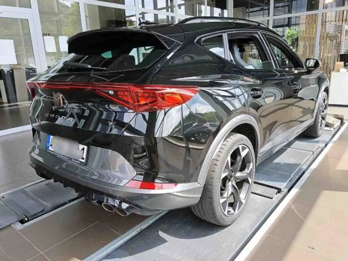 CUPRA Formentor VZ 4Drive AHK+BEATS+LEDER+CARPLAY+SHZ Klima Navi Schwarz - 2