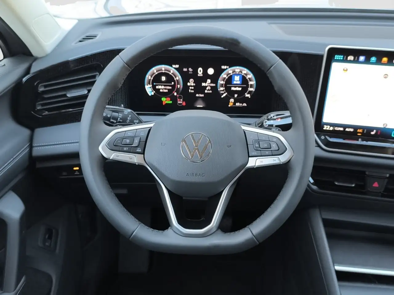 Volkswagen Tiguan 1.5 eTSI DSG Life LED PARK-ASSIST NAVI 14