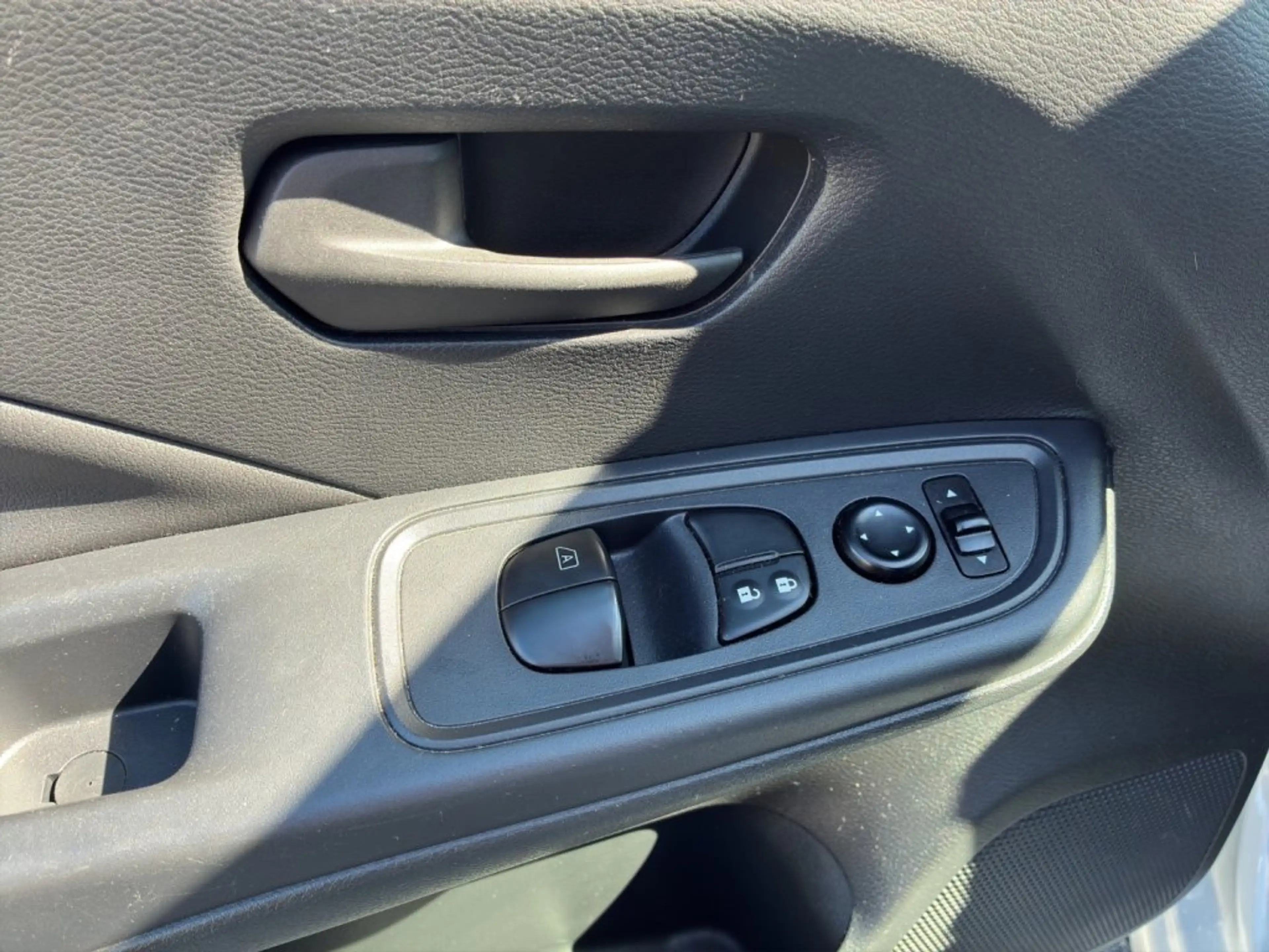 Nissan Micra 1,0 Visia *TOP GEPFLEGT* — photo 10