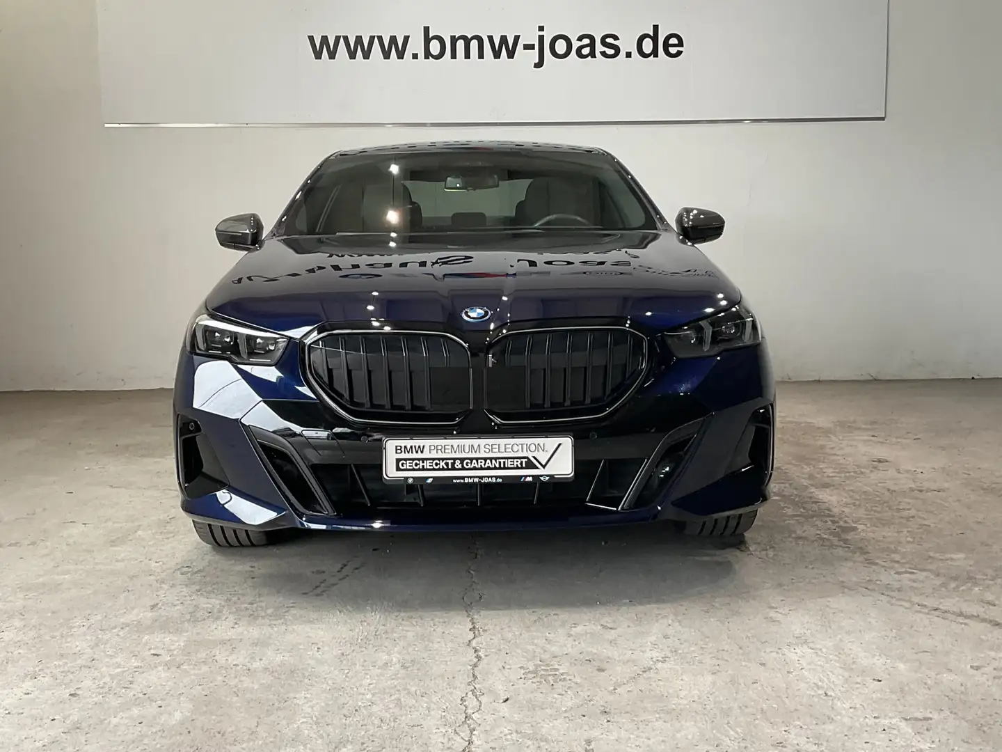 BMW 530 e xDrive Limousine M Sportpaket Pro DAB LED AHK Ak Blau - 2