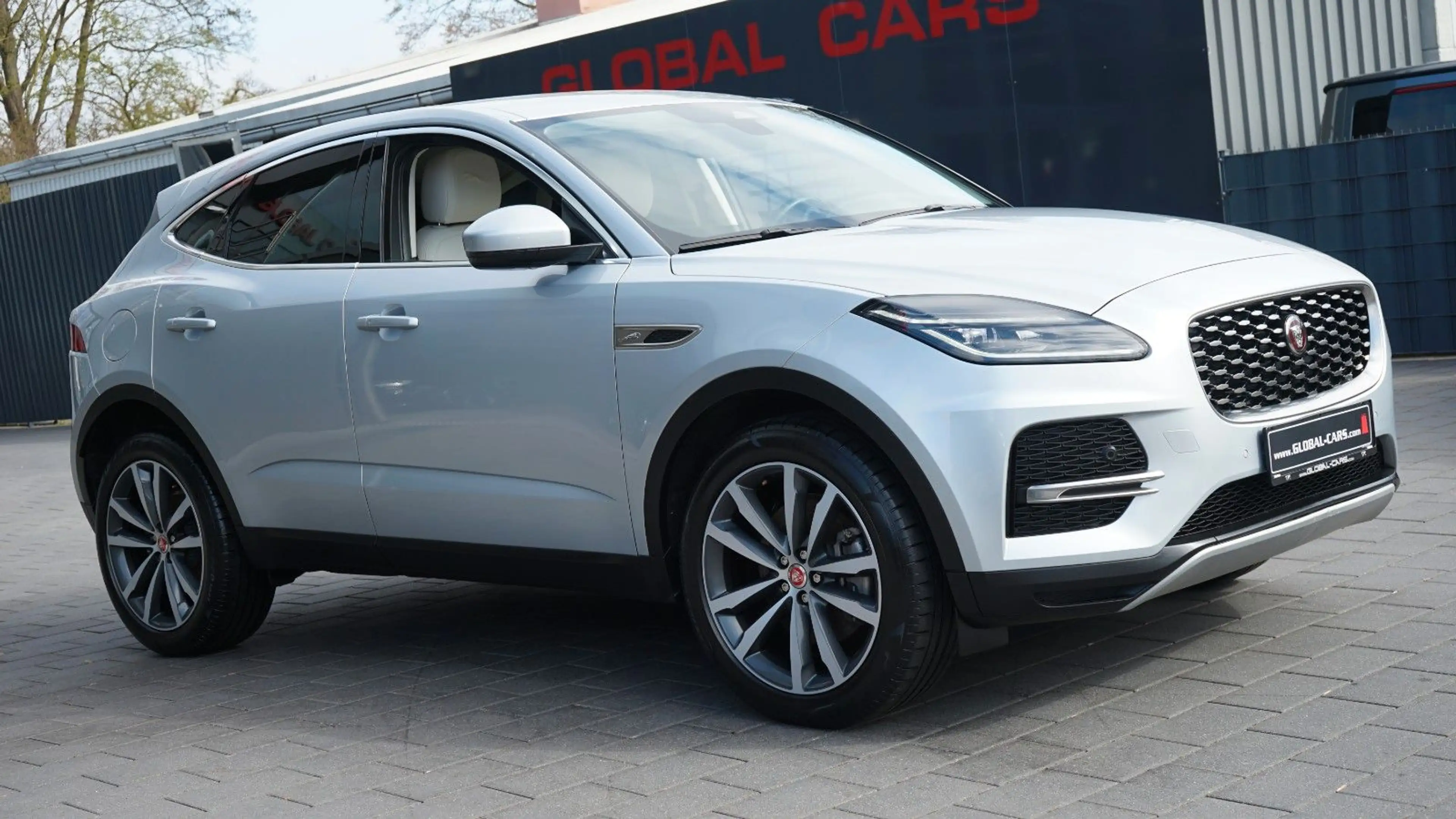 Jaguar E-Pace E-PACE D200 SE AWD*LEDER BEIGE*20"ALU — photo 10