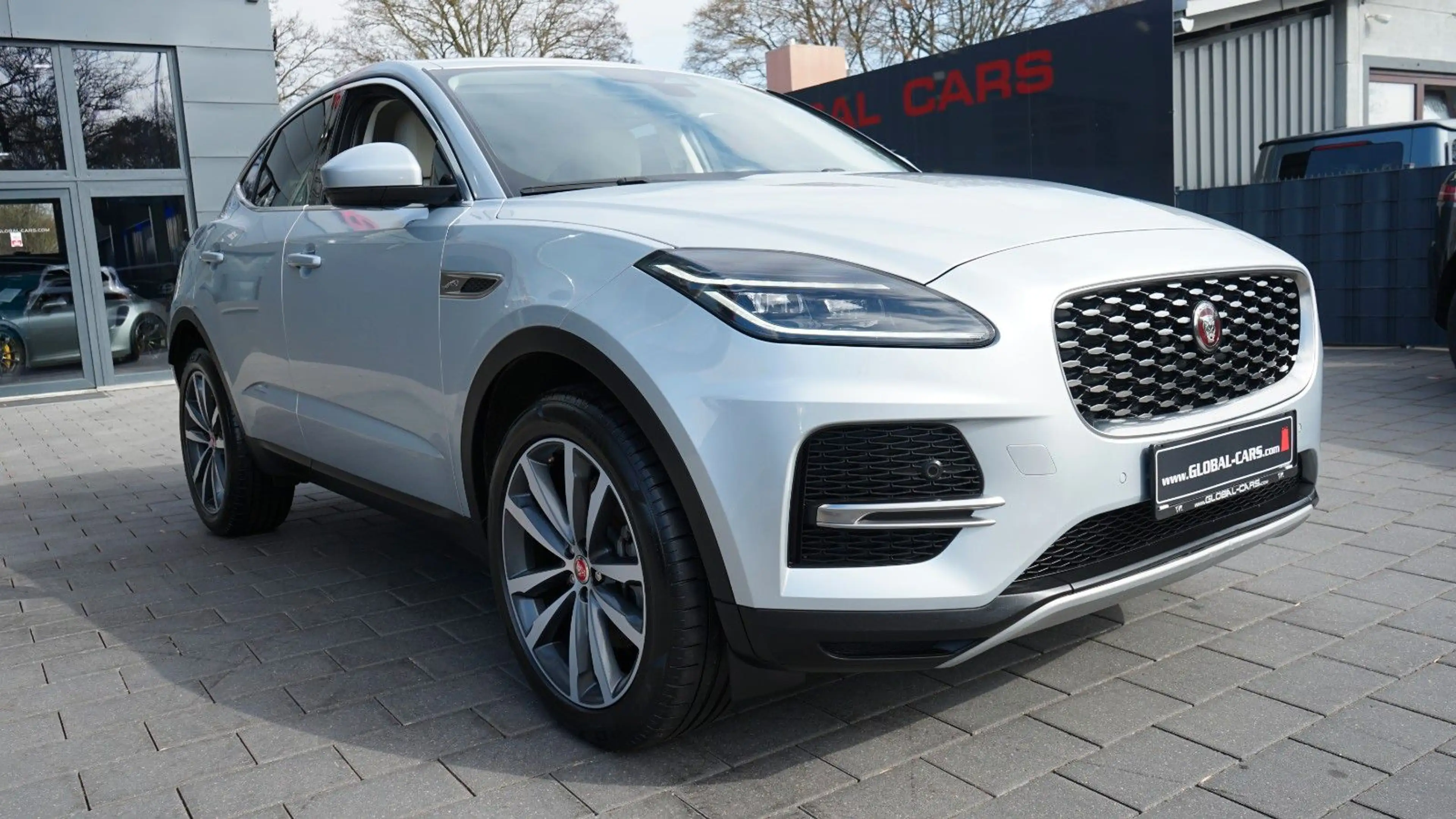 Jaguar E-Pace E-PACE D200 SE AWD*LEDER BEIGE*20"ALU — photo 12