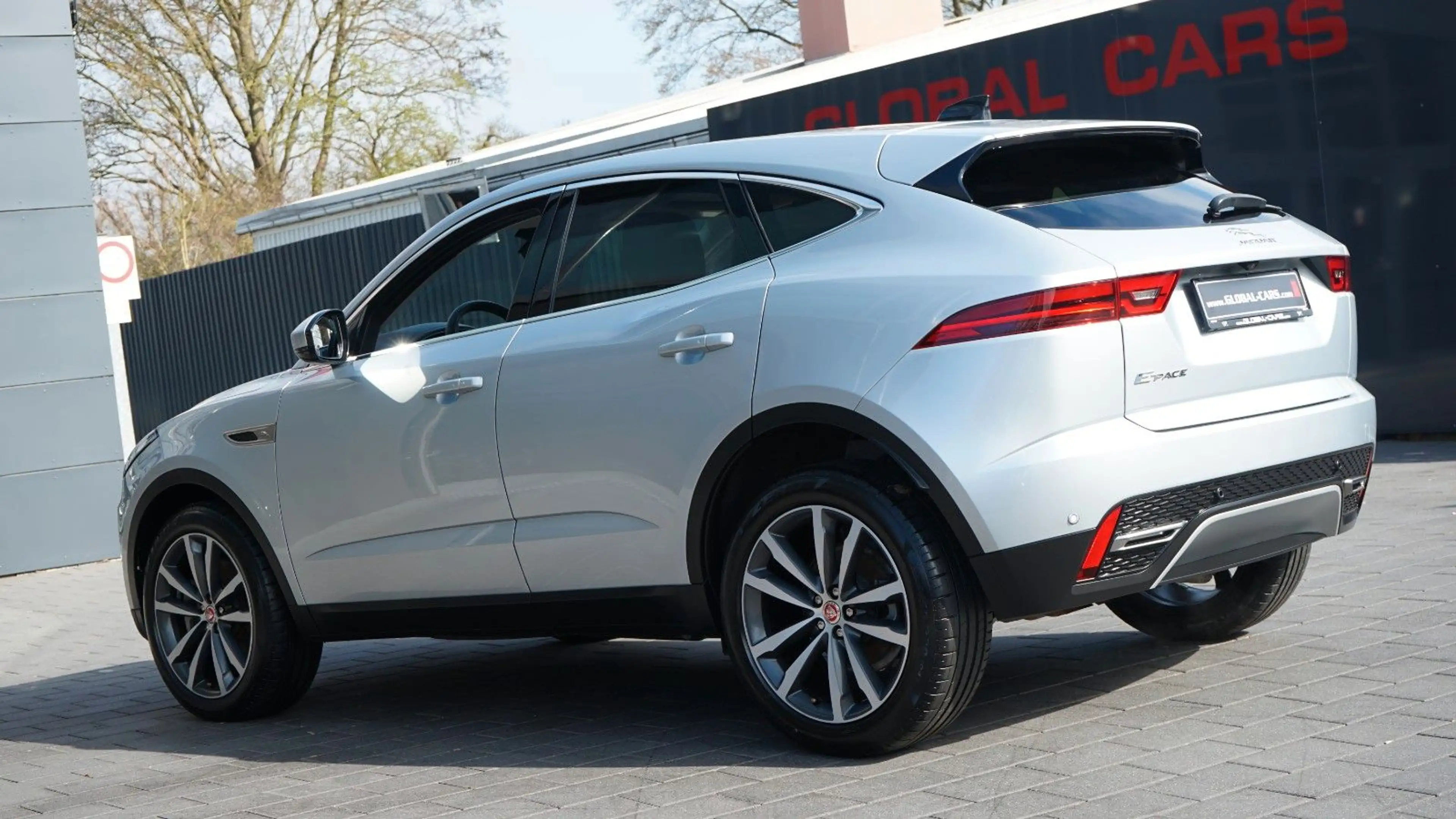 Jaguar E-Pace E-PACE D200 SE AWD*LEDER BEIGE*20"ALU — photo 11