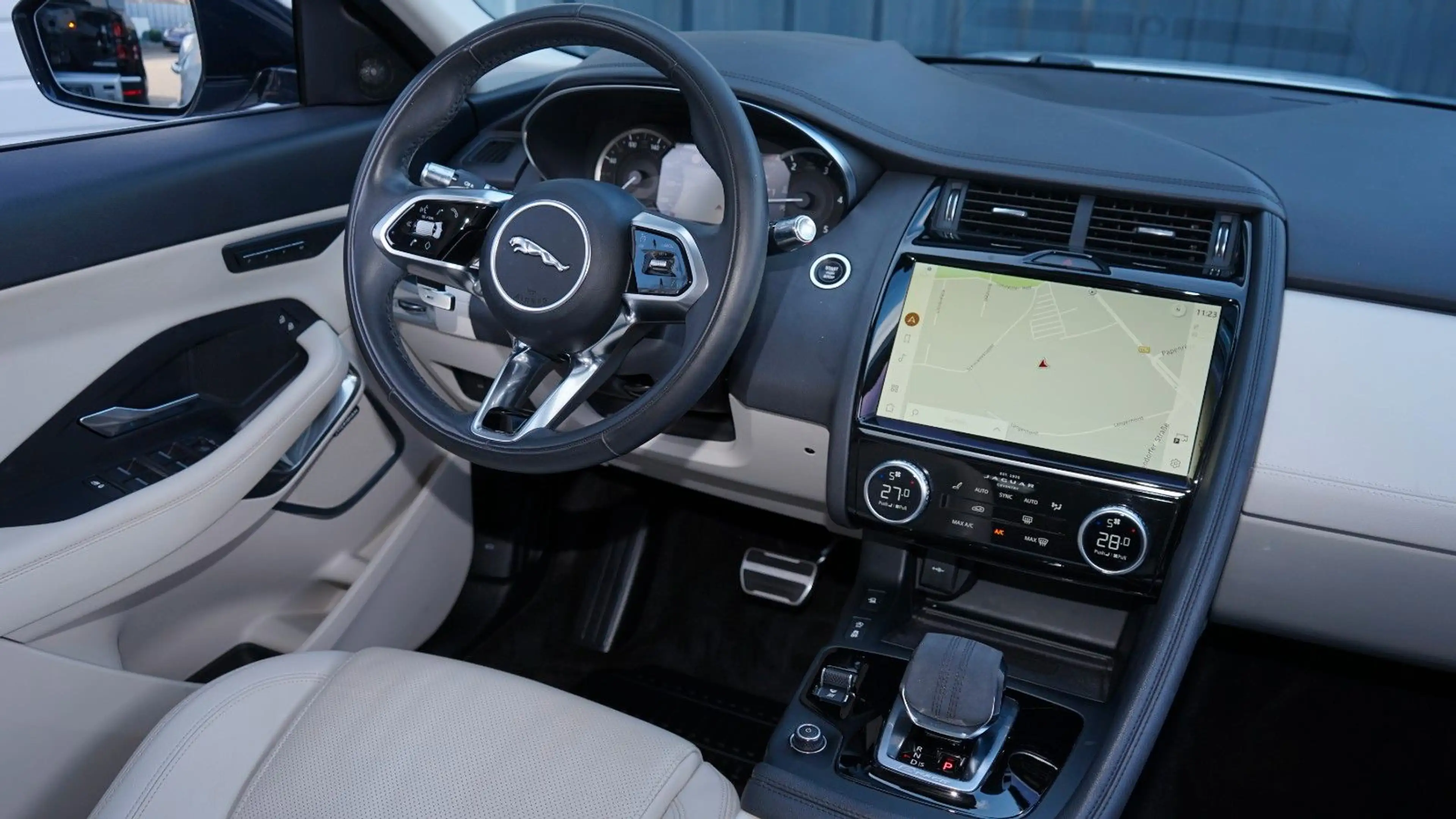 Jaguar E-Pace E-PACE D200 SE AWD*LEDER BEIGE*20"ALU — photo 3