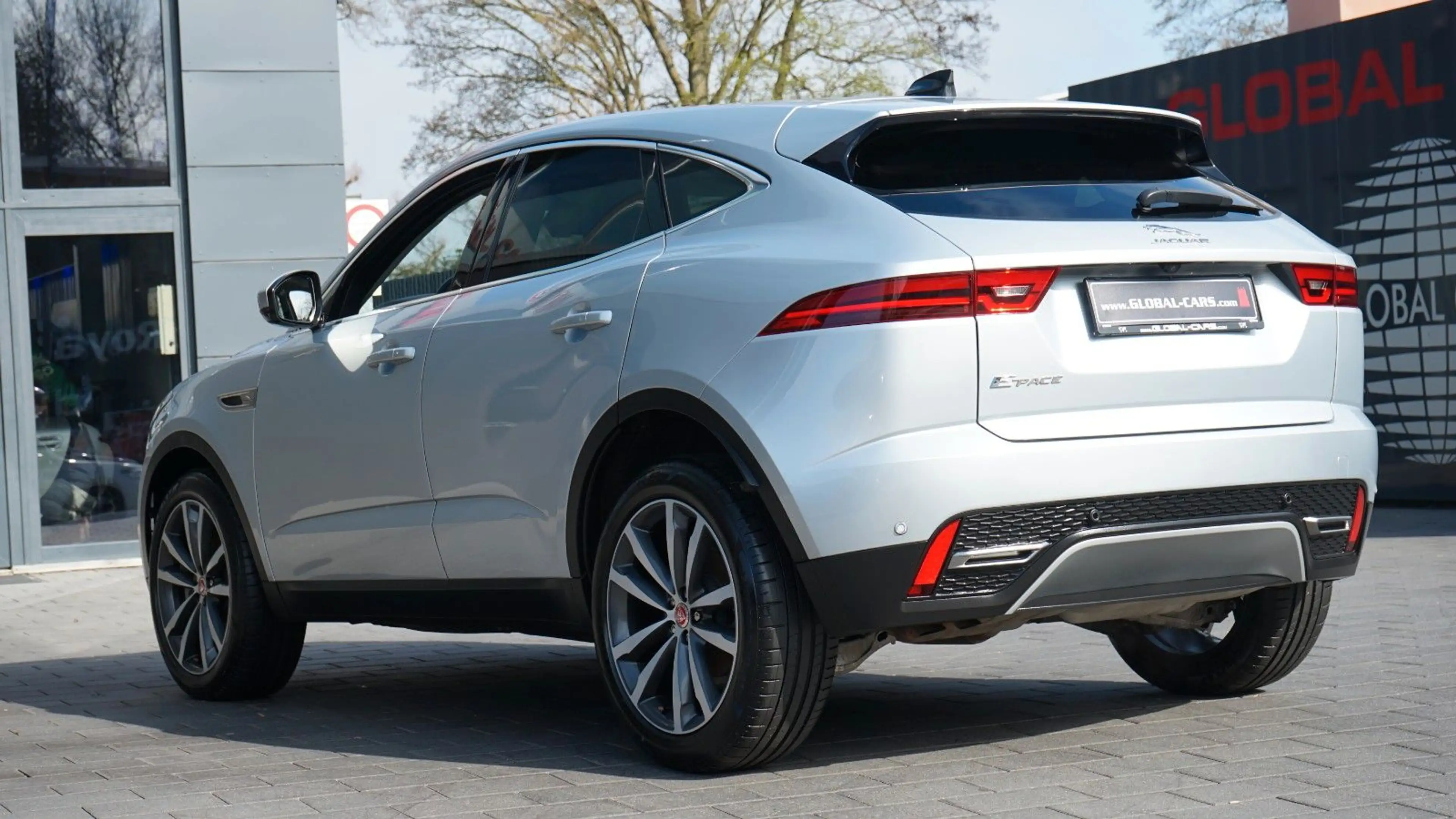 Jaguar E-Pace E-PACE D200 SE AWD*LEDER BEIGE*20"ALU — photo 2