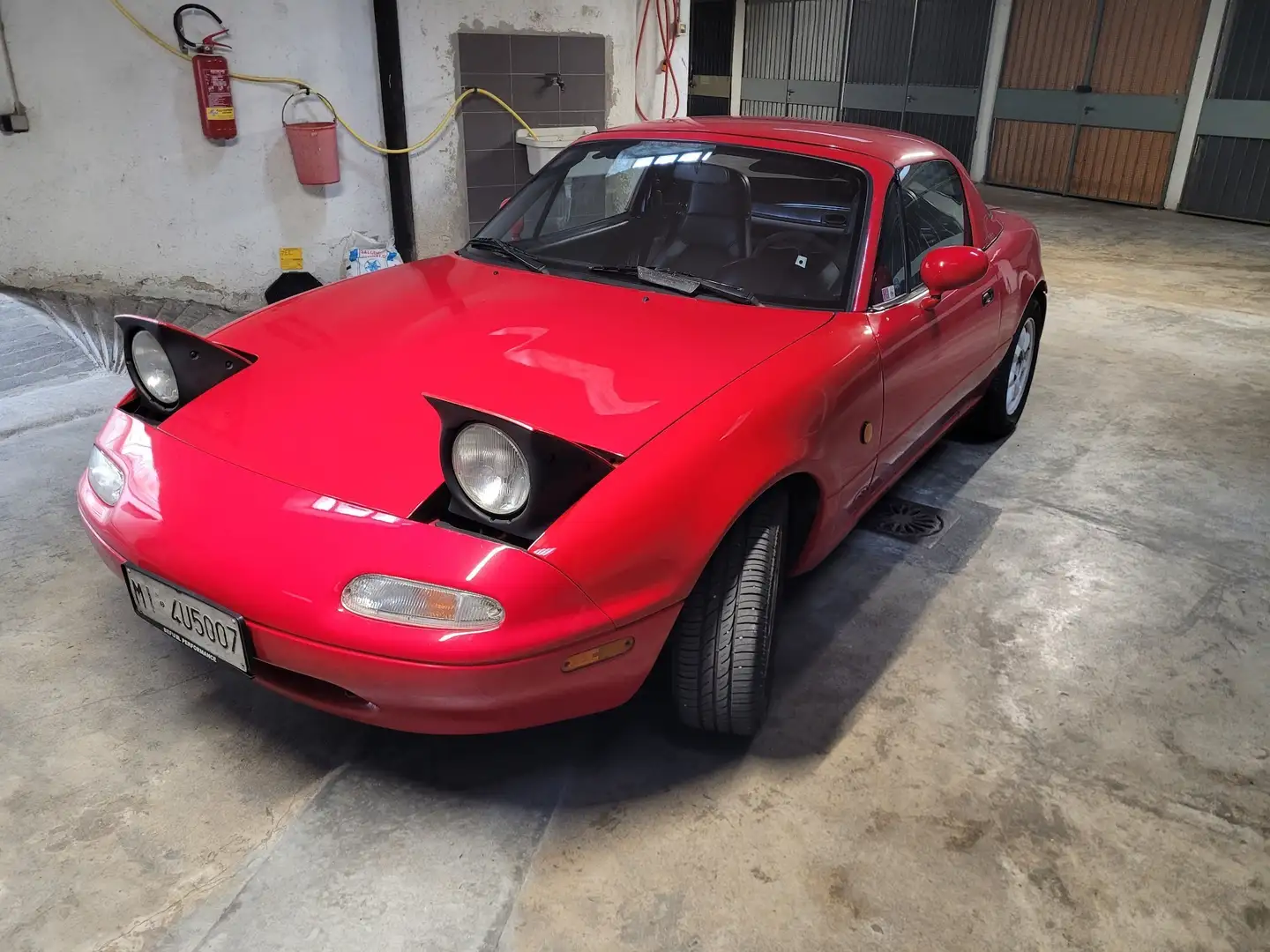 Mazda MX-5 1.6 cat. Rouge - 1
