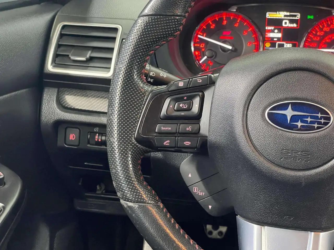 Subaru WRX снимка Subaru WRX
