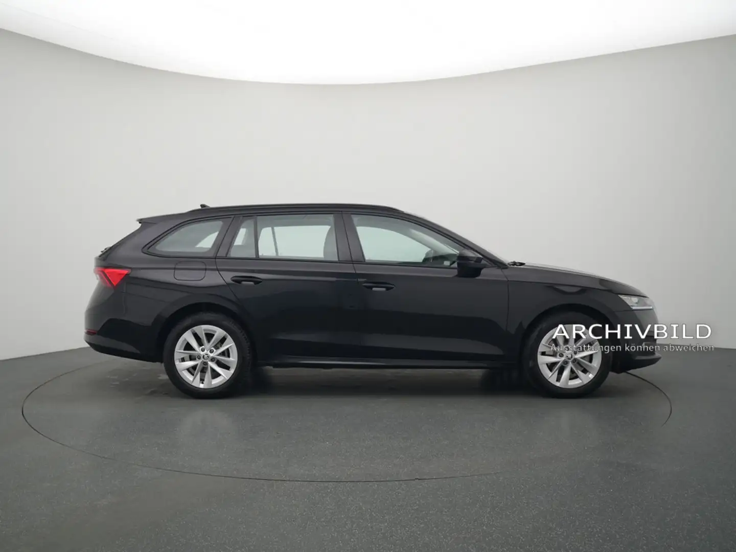Skoda Octavia Combi iV Ambition DSG VIRT SHZ PORT N Schwarz - 2