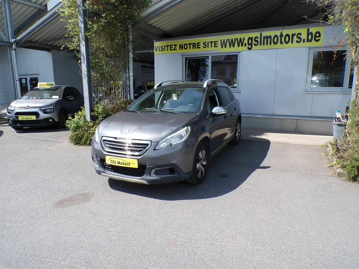 Peugeot 2008 1.2 82cv Automatique gris 07/15 3750€ marchand Grijs - 1