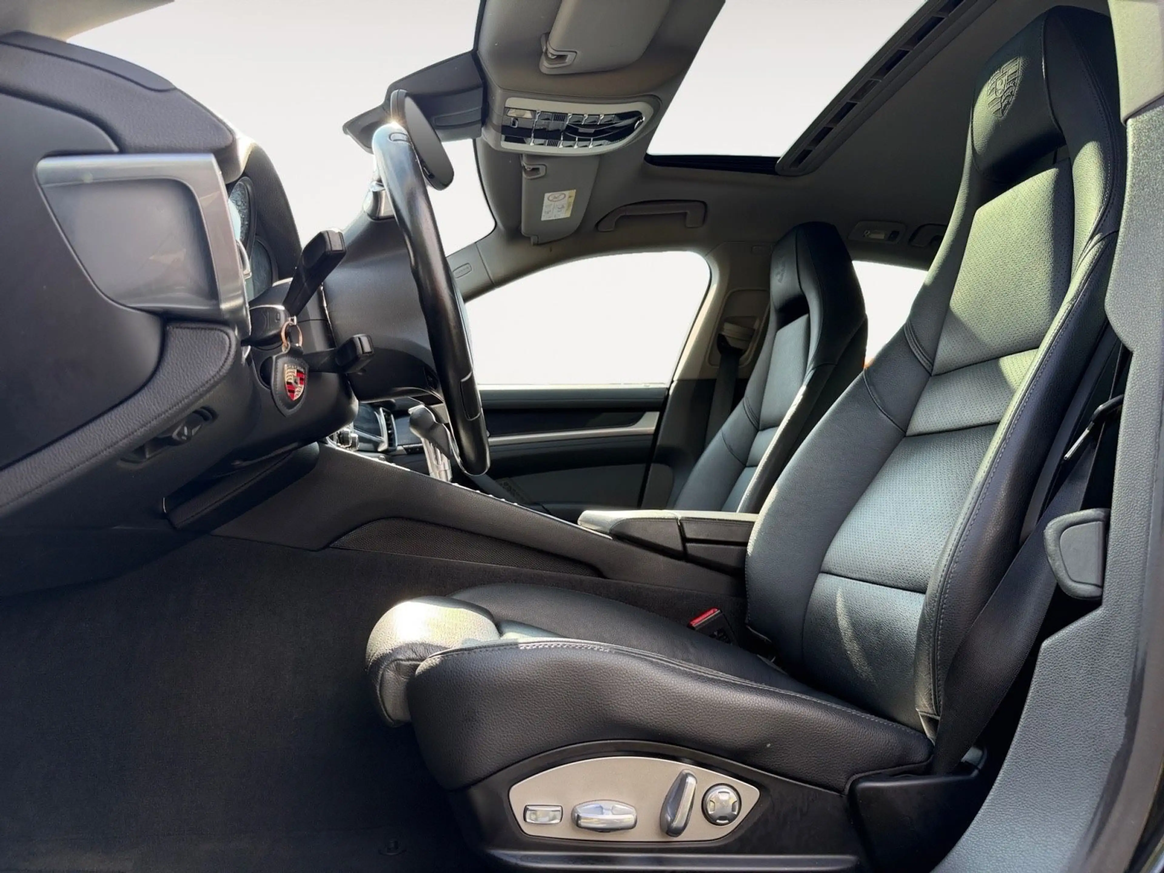 Porsche Panamera Diesel Edition*SHD*LUFTFAHRWERK*KAMERA* — photo 7
