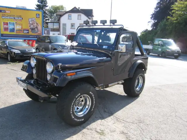 Jeep CJ-5 ~ AMC 401 V8 ~