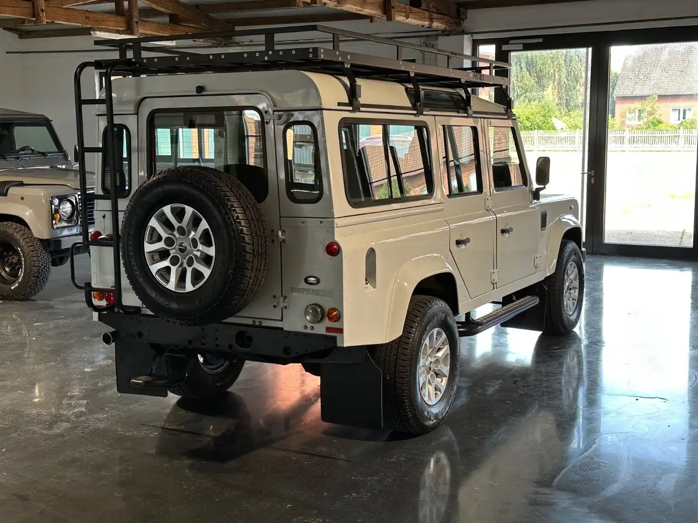Land Rover Defender 110 TD4 S *1.HD* NUR 16169KM* MWST* ERSTKLASSIG* Blanc - 2