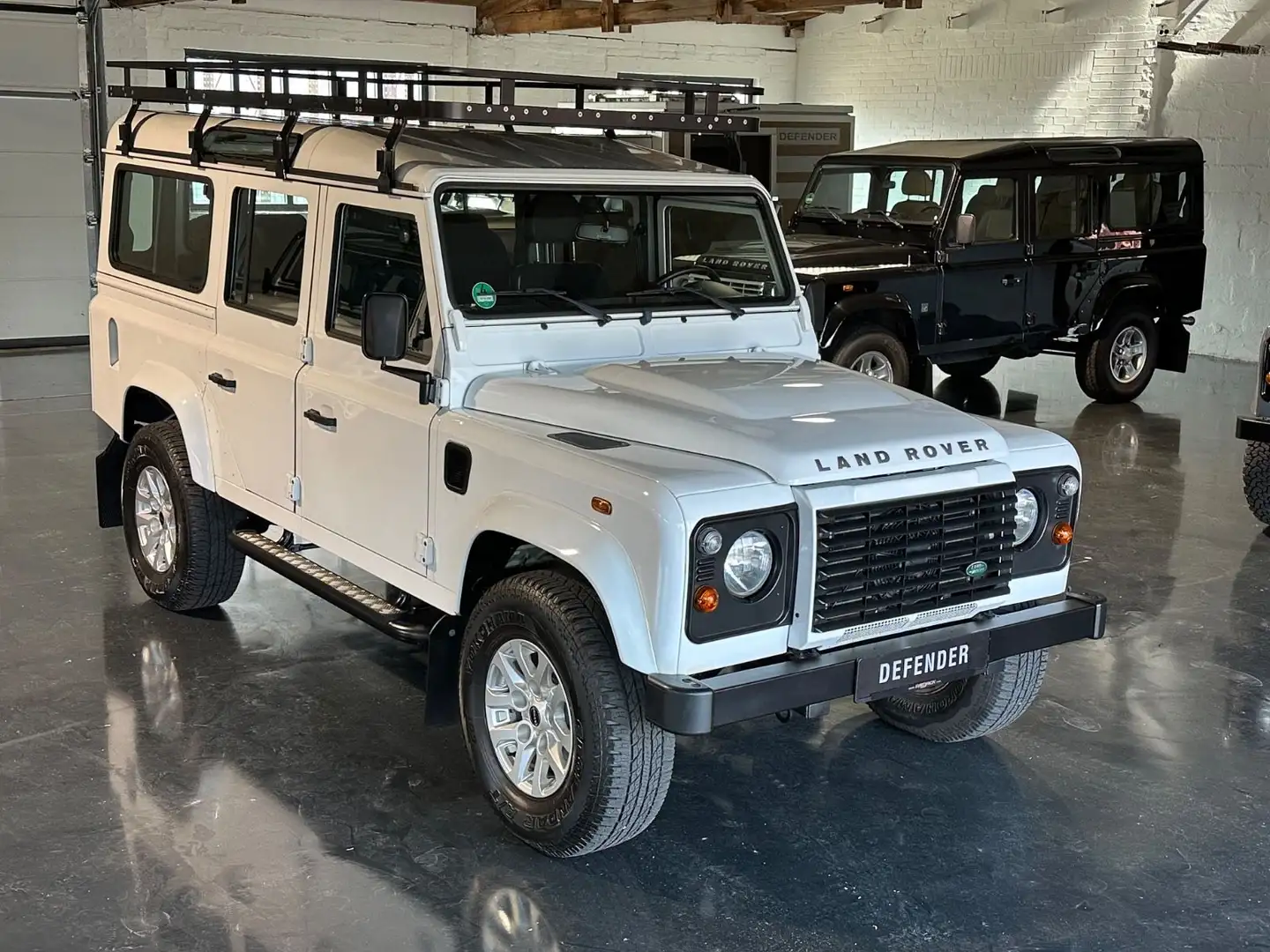 Land Rover Defender 110 TD4 S *1.HD* NUR 16169KM* MWST* ERSTKLASSIG* Blanc - 1