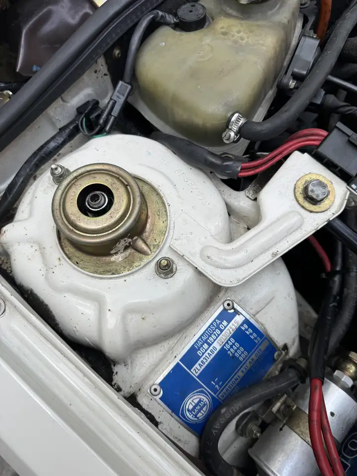 Lancia Delta 2.0 i.e. Turbo HF 4WD, foto 8