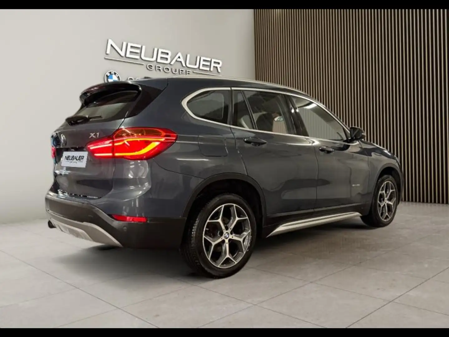BMW X1 sDrive18i 140ch xLine - 2