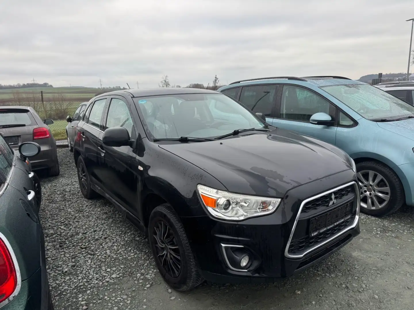 Mitsubishi ASX Invite 4WD Automatik Anhängerkupplung 2.Hand Schwarz - 1