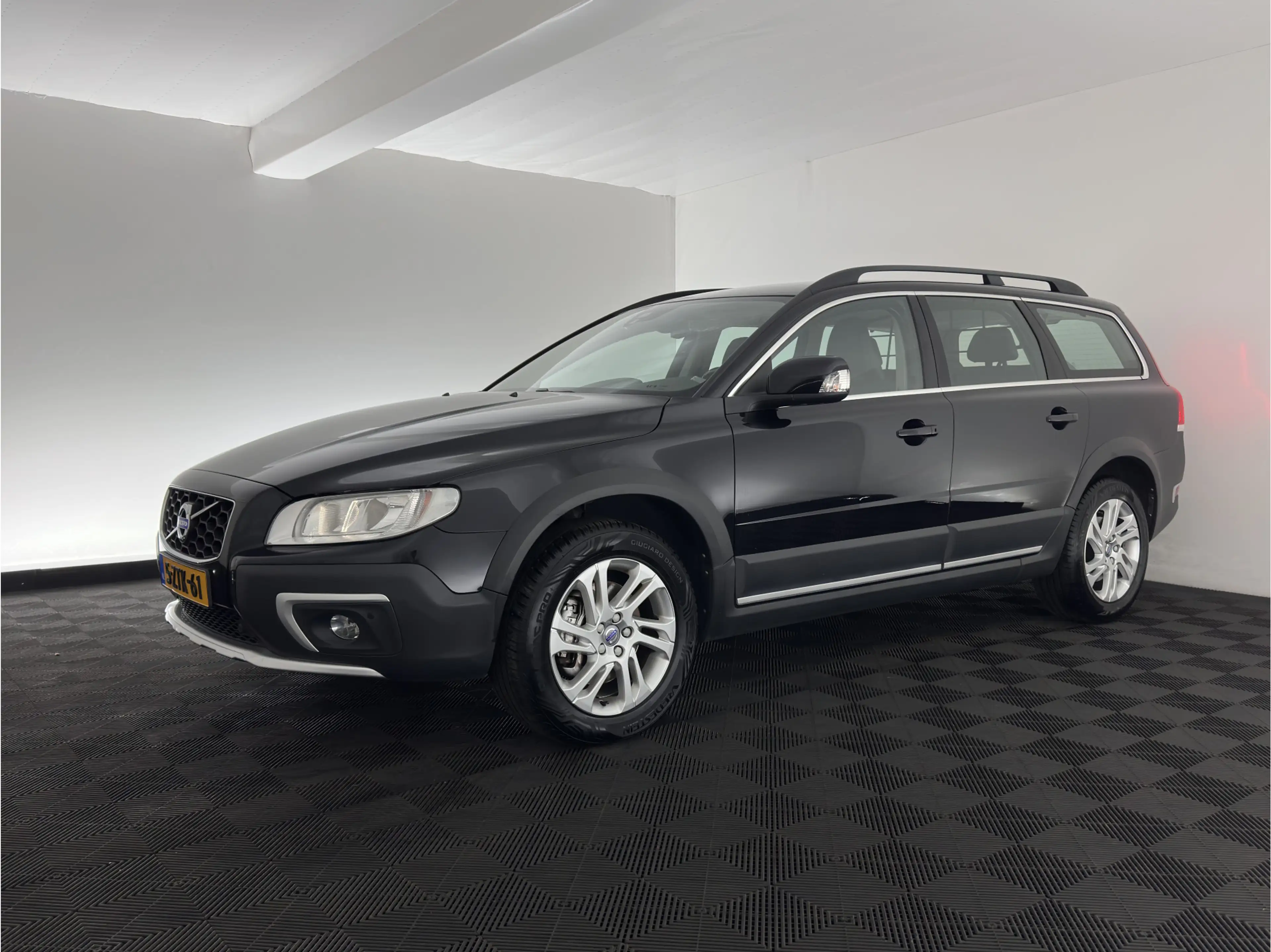 Volvo XC70 2.0 D4 FWD Momentum *LEATHER | NAVI-FULLMAP | HEAT — photo 3