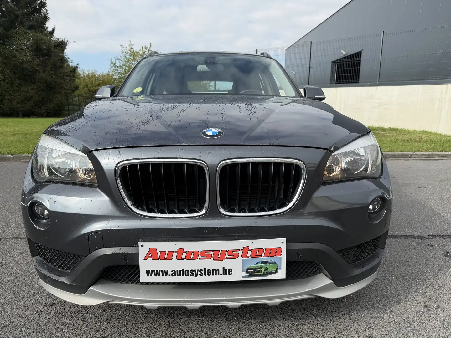 BMW X1 X1 sDrive16d*Garantie 1an*Carpass* Grijs - 2
