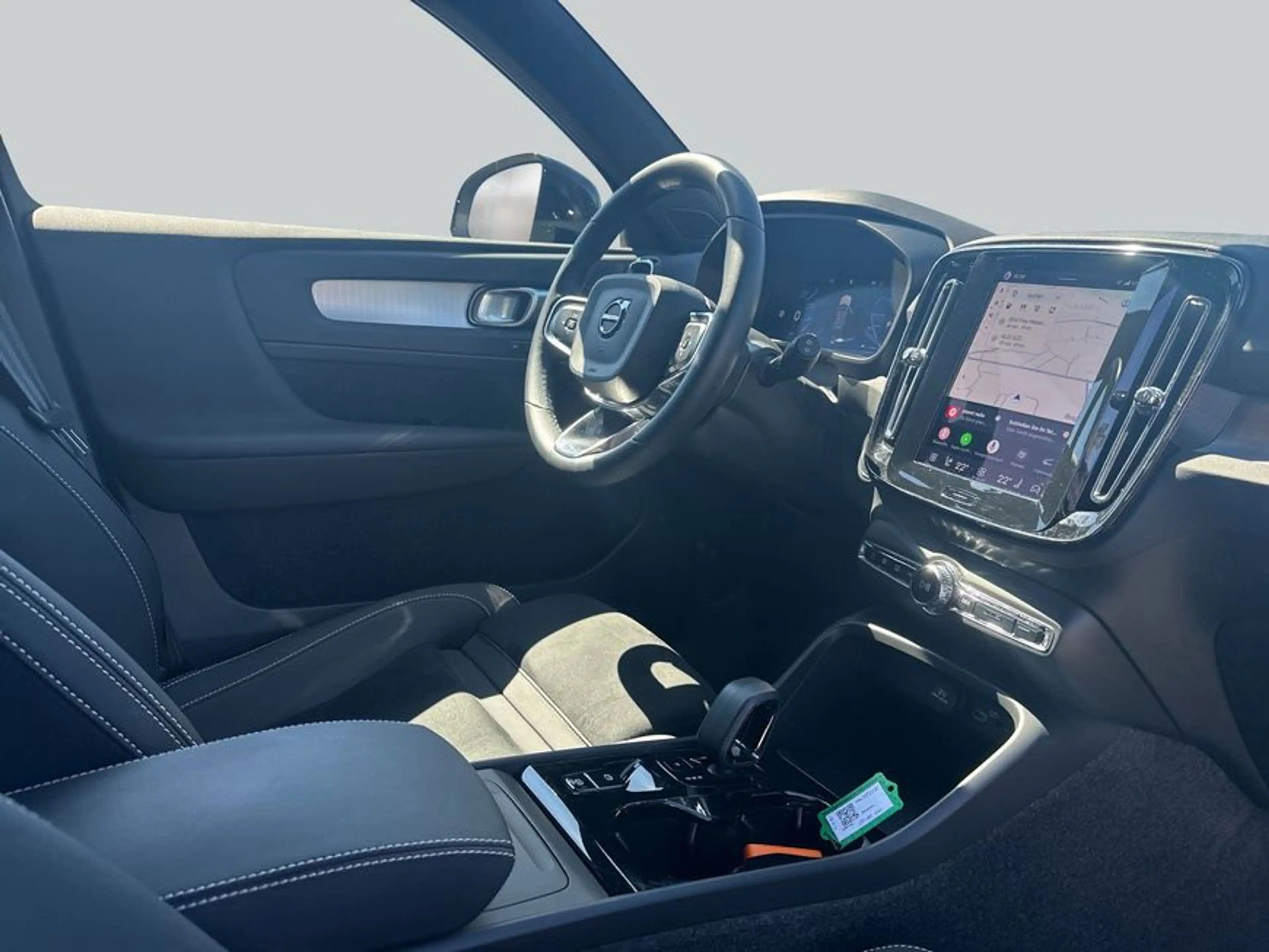 Volvo XC40 XC40 B3 B DKG Plus Black Edition — photo 15